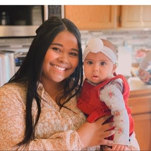 Meet your Posher, Aurie